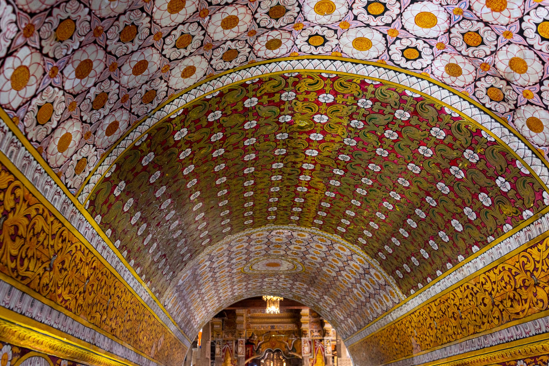 Photo inspiration: Visual Reference: What Is A Vaulted Ceiling Plus Pros Cons Of This
