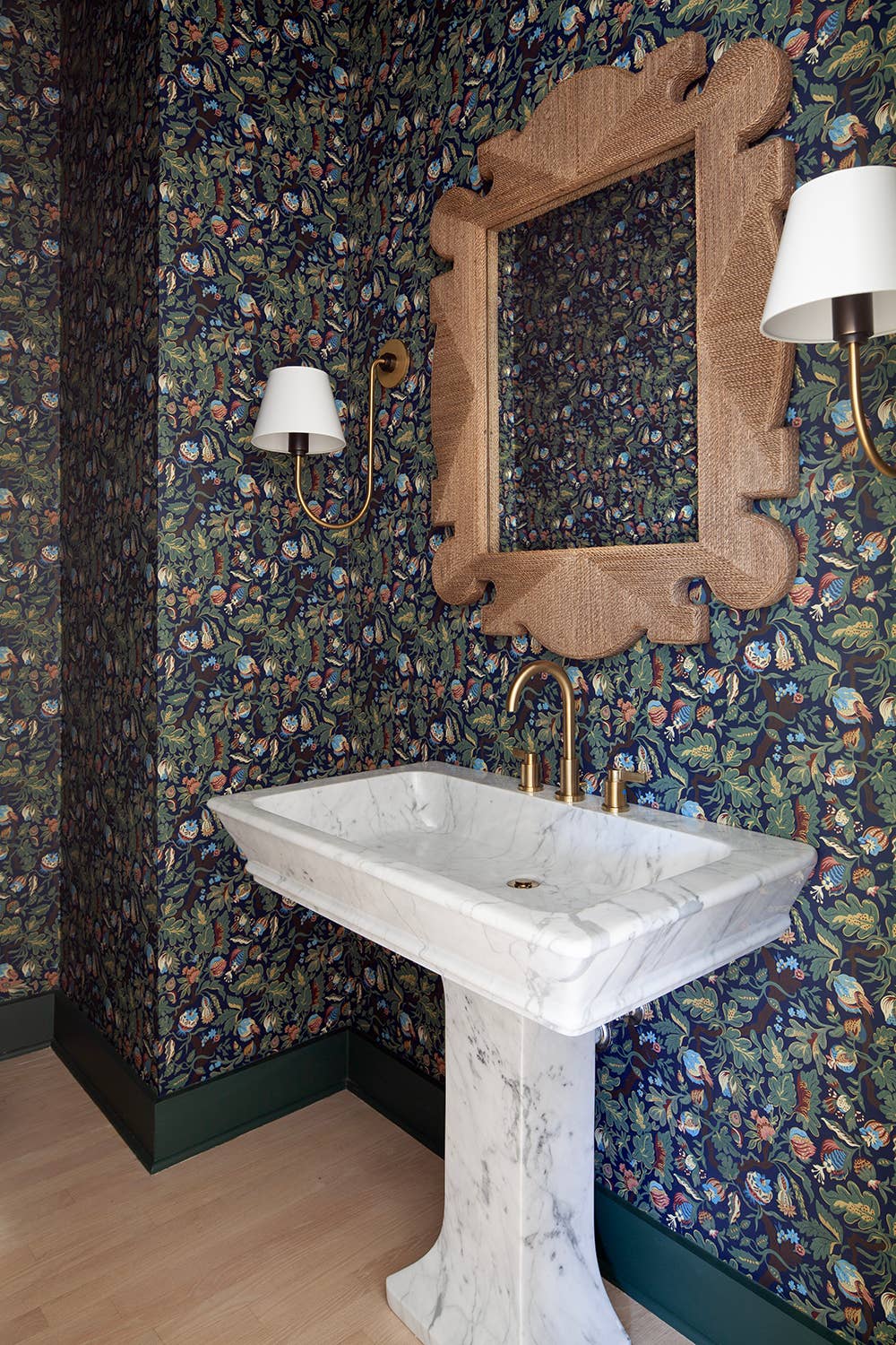 20 Powder Room Wallpaper Ideas to Make This Small Space Pop - Parade ...