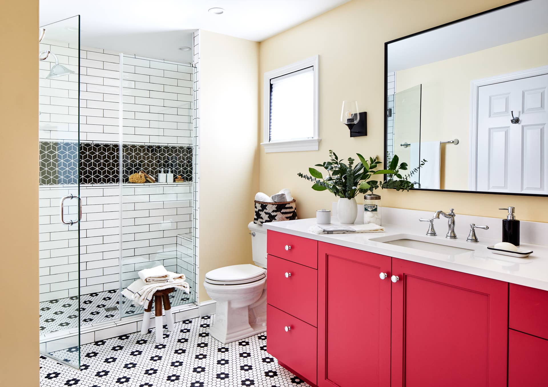 19 Best Bathroom Color Ideas, According to Designers - Parade Home & Garden