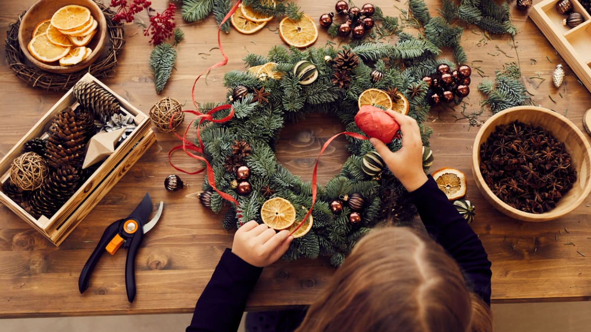 Tis the Season to DIY 61 Easy And Inspiring Christmas Decorating Ideas Parade Home Garden