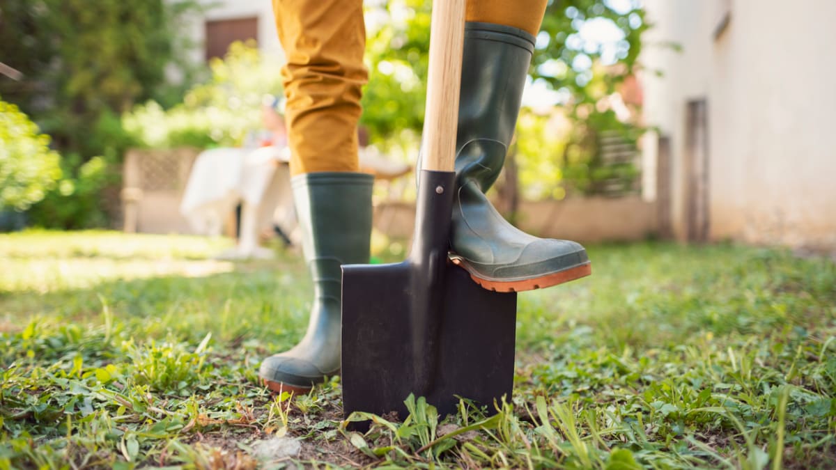 20 Best Gardening Shoes for Women 2023 Parade Home Garden