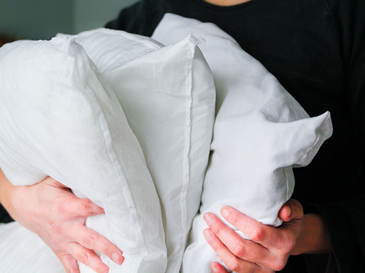 Washing pillows store