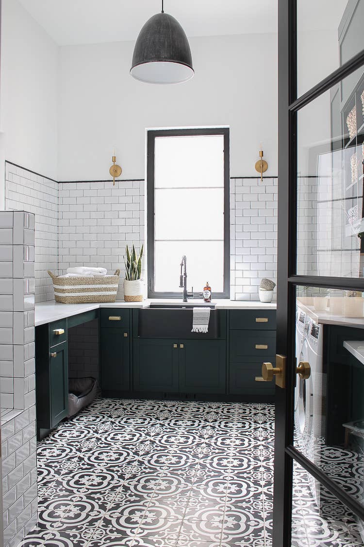 45 Laundry Room Ideas That Are Full of Style and Functionality - Parade ...