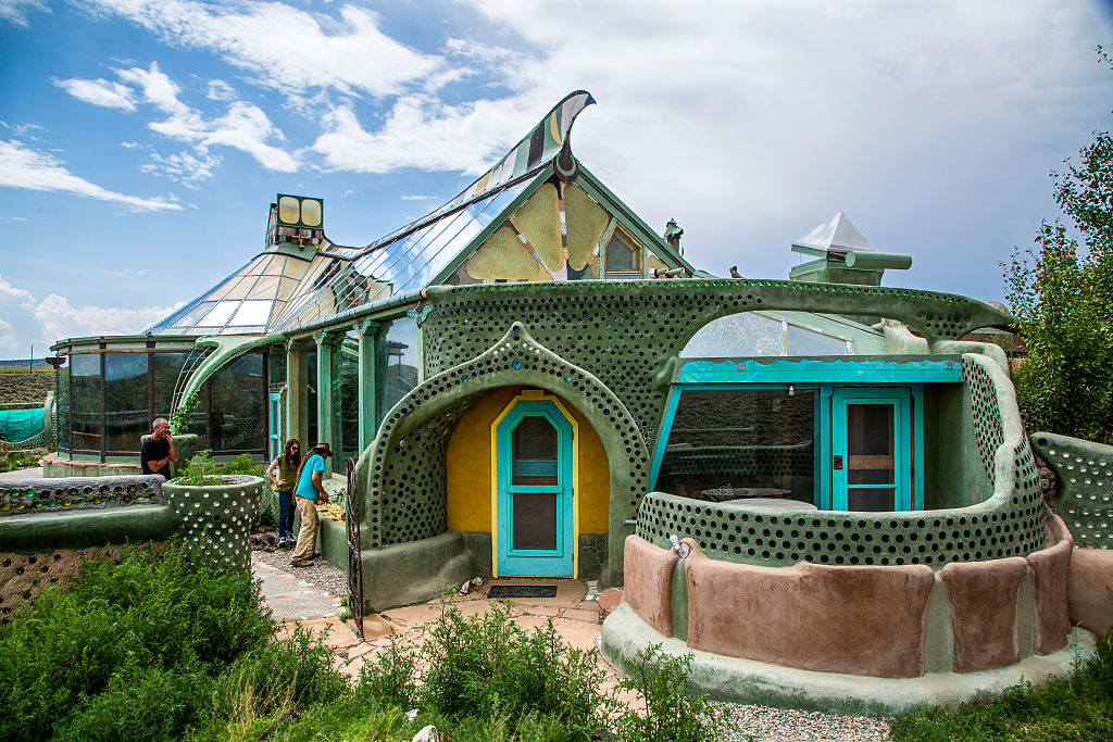 Earthship Homes: Cost, Characteristics, Pros and Cons - Earthship Sustainable Living Homes For Rent