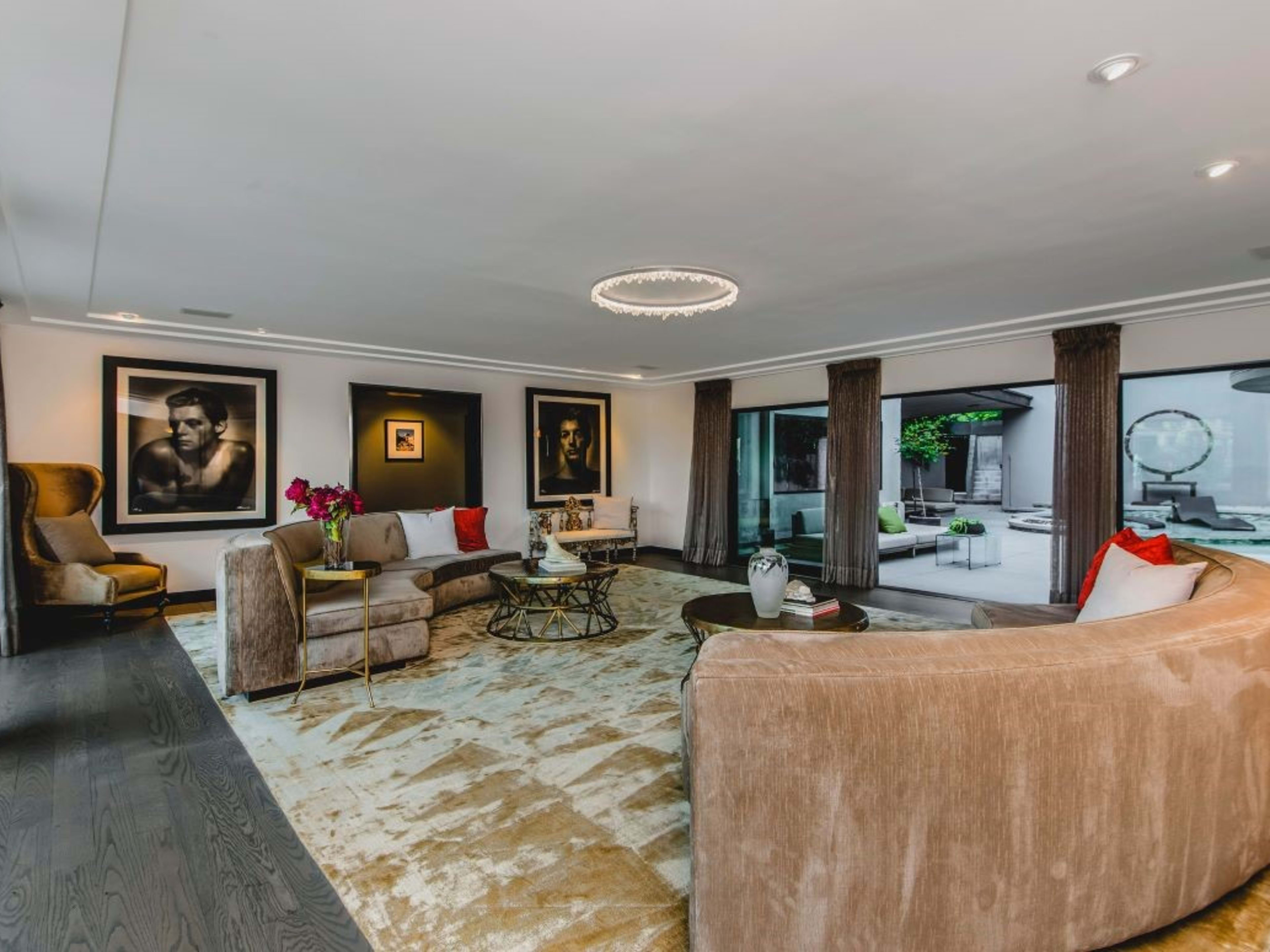 See Inside Adam Lambert’s 3.35 Million Dramatic West Hollywood Home(00)