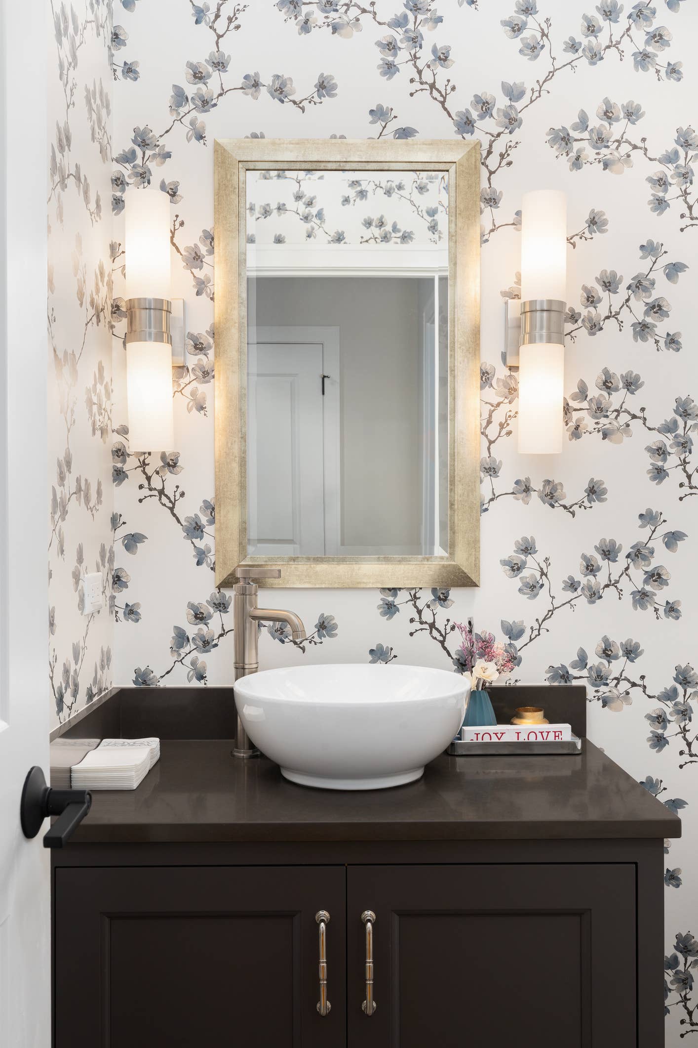 42 Powder Room Ideas for A Small Space with Big Style