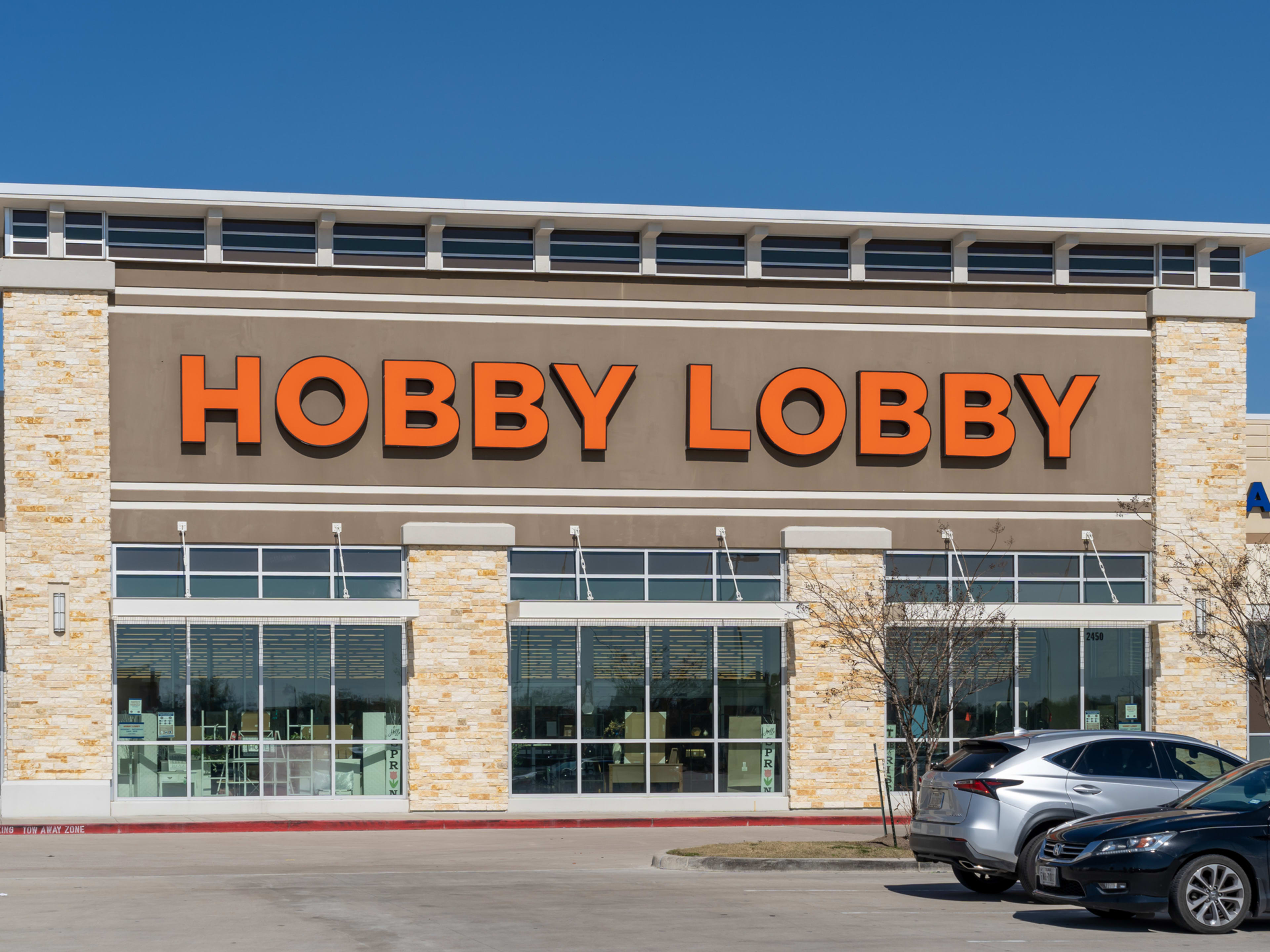 Is Hobby Lobby Open on Memorial Day? 2025 Holiday Hours Parade Home