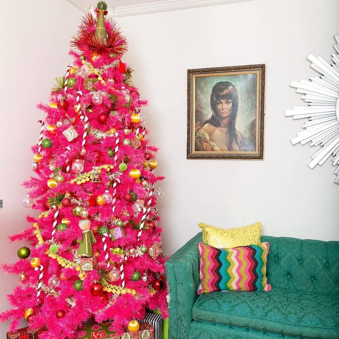 40 Christmas Tree Themes to Try Out in 2024 - Parade Home & Garden