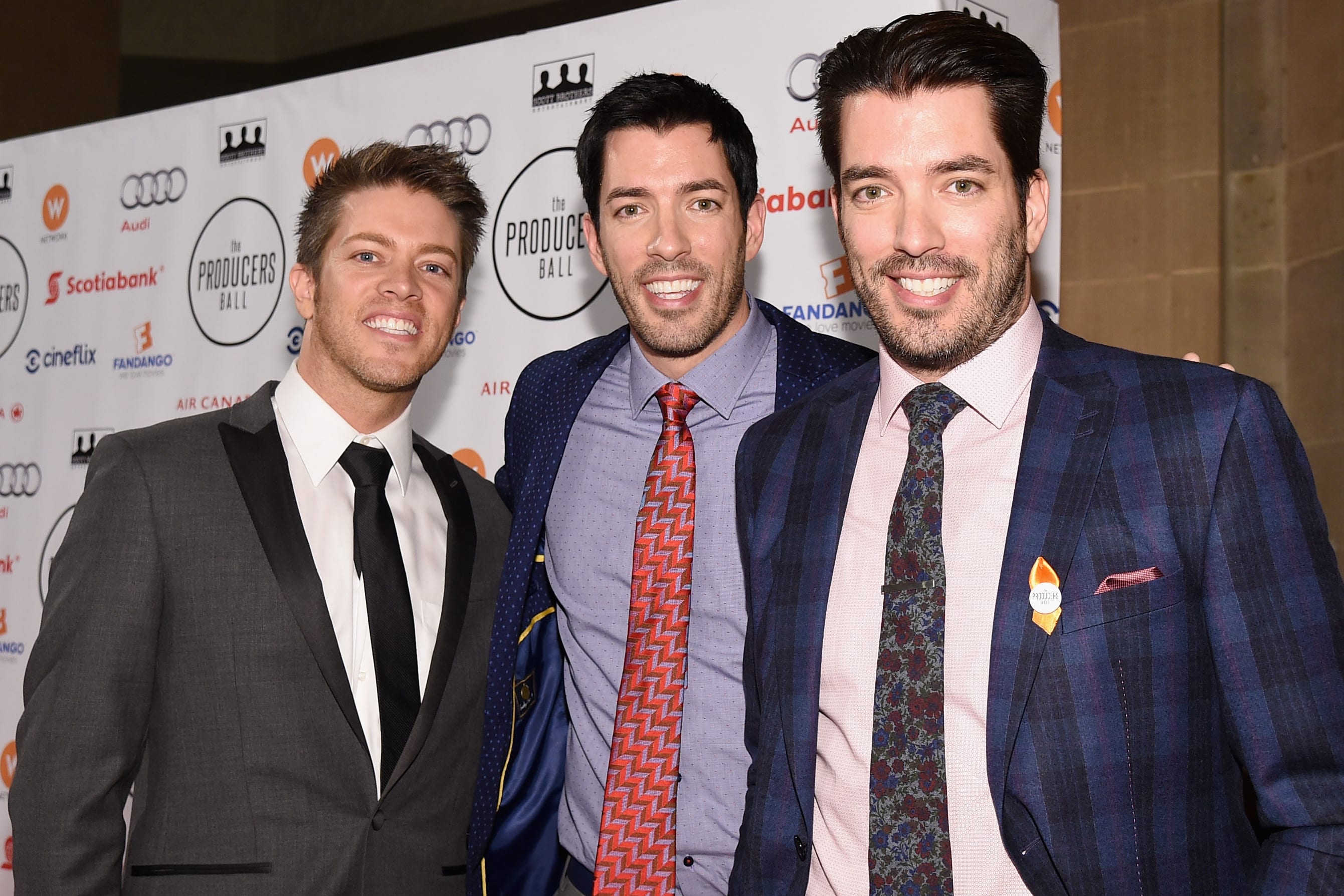 Who are Jonathan & Drew Scott? 31 Property Brothers Facts Parade Home(00)