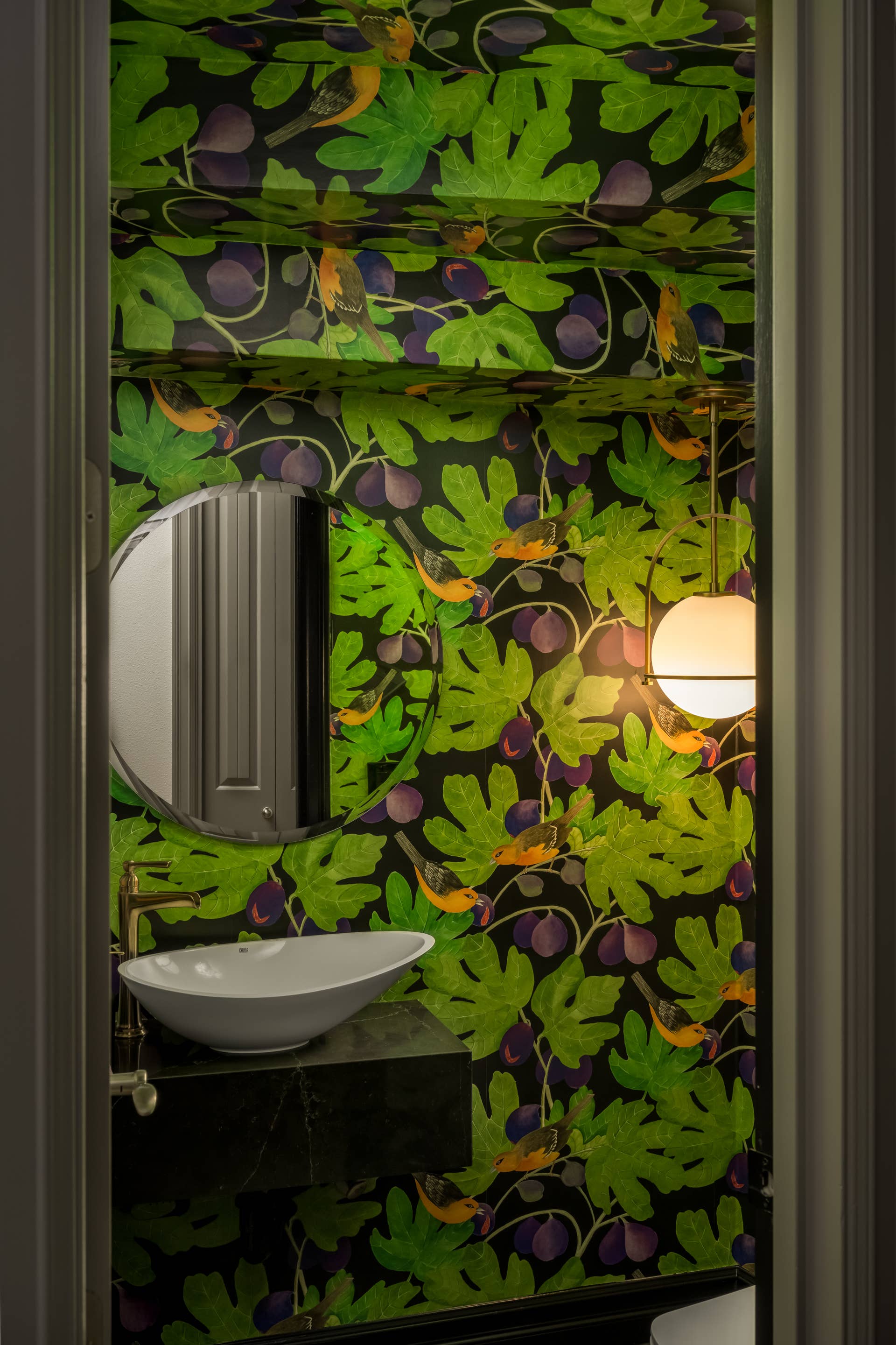 20 Powder Room Wallpaper Ideas to Make This Small Space Pop - Parade ...